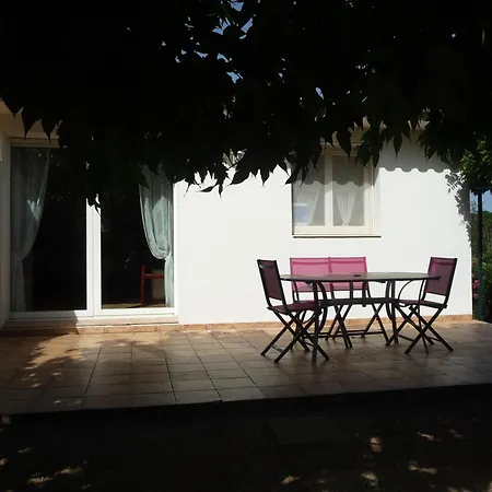 Carestella Semesterbostad